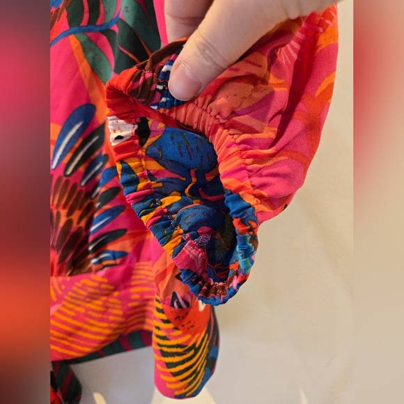 Joie Tropical Print Tie Front Blouse NWT Size Medium - Picture 7 of 9